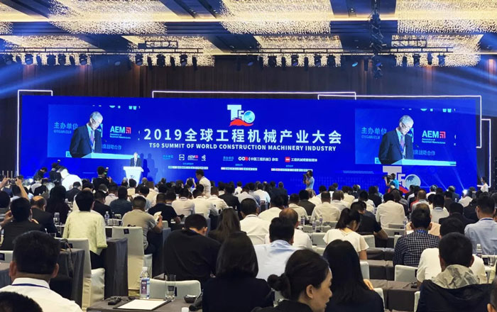 双喜临门！广发手机站·官方版在线囊括两项工程机械行业大奖