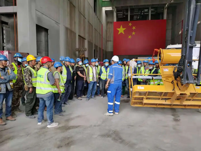 表扬信+锦旗！这是广发手机站·官方版在线的责任与温度-2.jpg